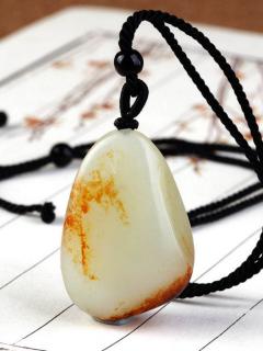 和田玉原石吊坠真的值得入手吗?