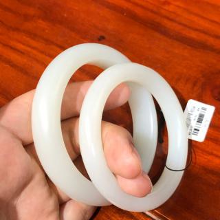 2026年买和田玉水太深?对比5家知名玉器店后,我只看这1点
